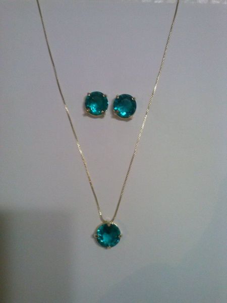 Conjunto cristal verde